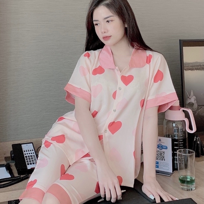 Bộ mặc nhà cộc lửng, bộ pijama lụa satin cao cấp tay ngắn quần lửng siêu hot 2021