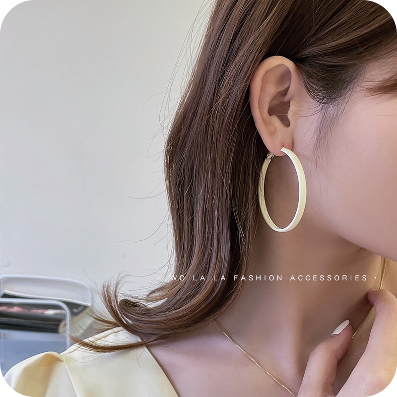 Bông tai hình tròn lớn bằng hợp kim phong cách Hàn Quốc thời trang