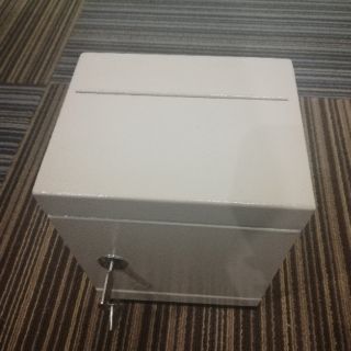 Tủ đựng tiền mini