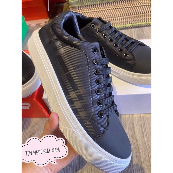Giày burberry buộc dây đen . Giày lười đen burberry nam kèm hộp