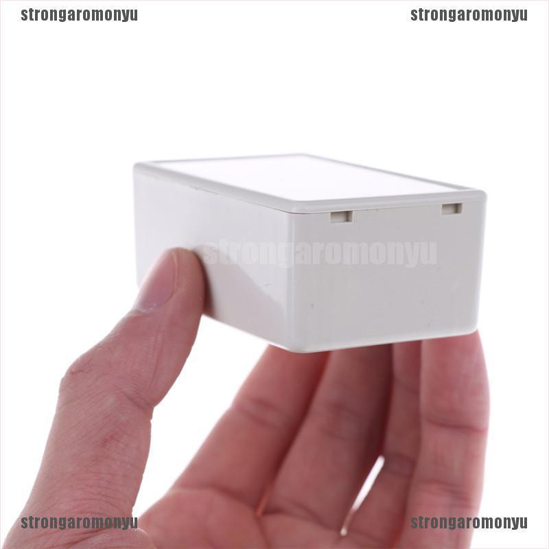 Hộp Nhựa Đựng Ổ Cắm 70x45 X 30mm
