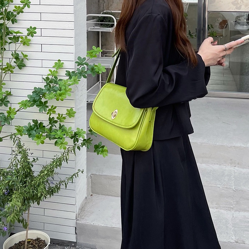 Túi Đeo Vai Nắp Gập Kích Thước Lớn Mới Cho Nữ