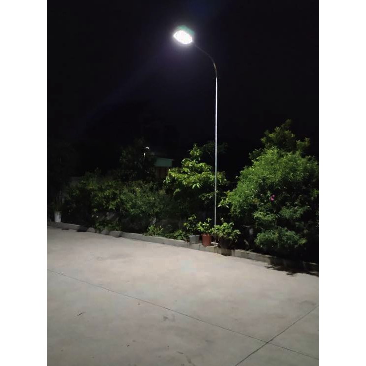 Đèn Năng Lượng Mặt Trời Solar Street Lamp 12 Bóng Led (120 Cob) Cảm Biến Chuyển Động Kèm Điều Khiển Tắt Bật Từ Xa