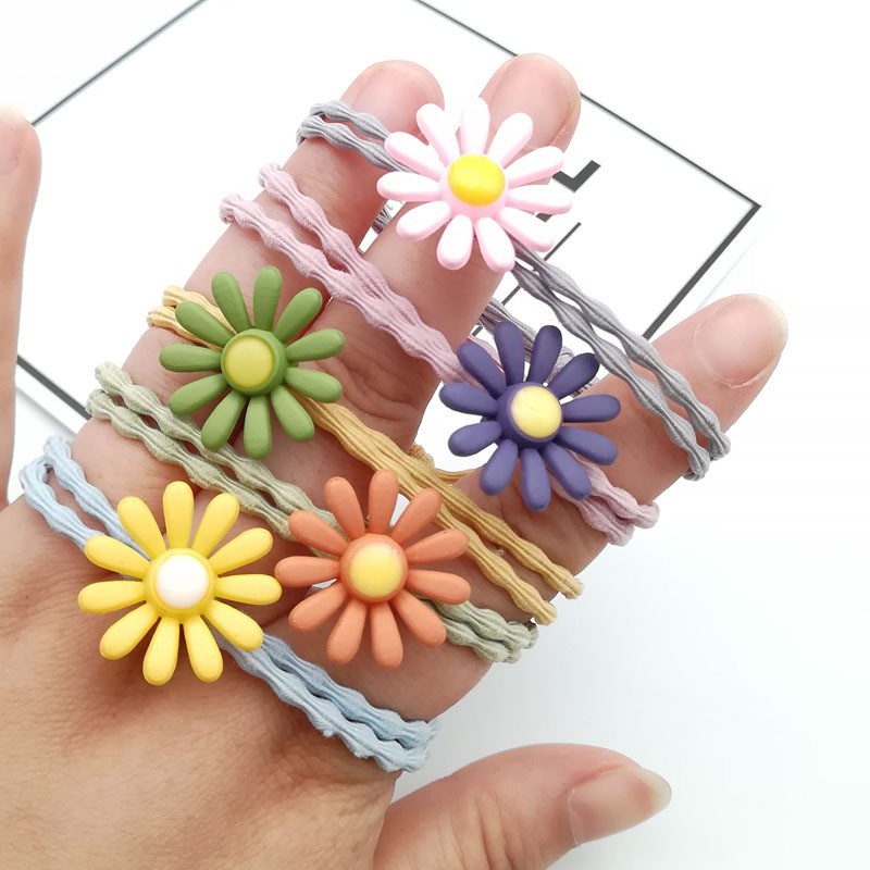 Dây buộc tóc scrunchies co dãn hoa cúc dễ thương dành cho nữ tại Hà Nội