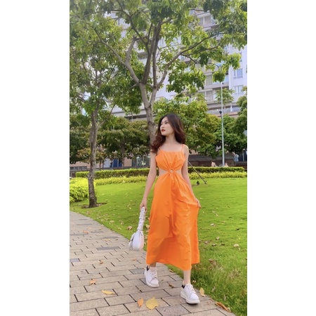 Váy maxi khoét eo đi biển hàng may thiết kế