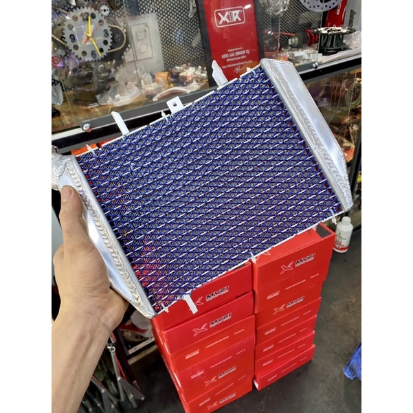 Két nước cong X1R lưới xanh Titan