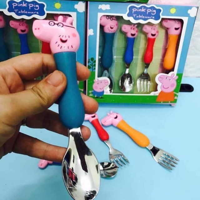 Muỗng heo peppa