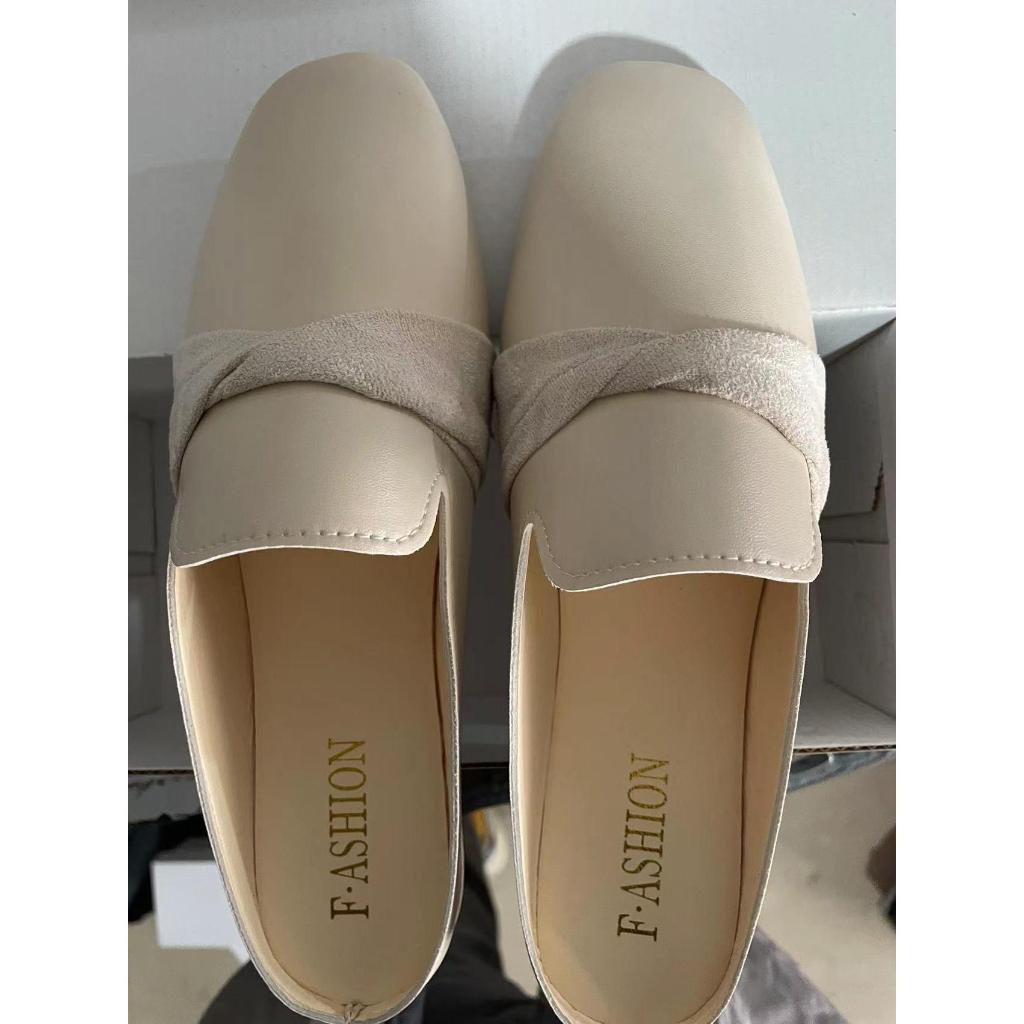 Dép Bít Mũi Đính Nơ Và Ngọc Trai Thời Trang Cho Nữ