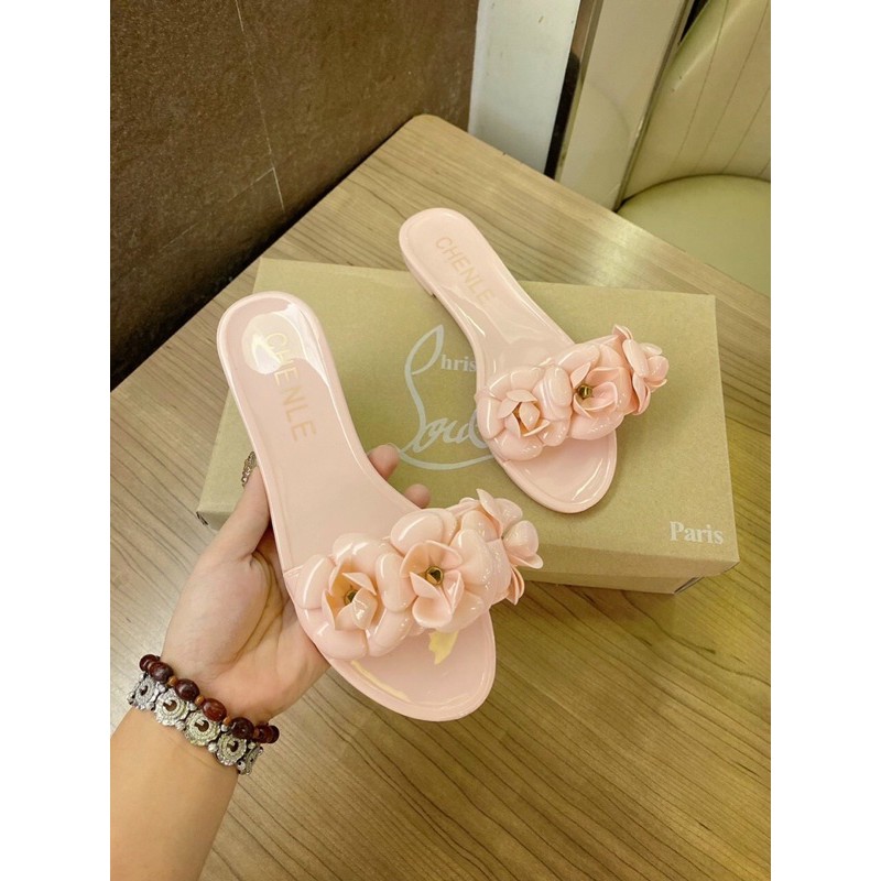 ✏️✏️✏️Dép nhựa hoa siêu xinh ❎Hàng quảng châu 📣Size 35/39 👌Chất nhựa cao cấp 💎Sỉ Nguyên ri giá tốt