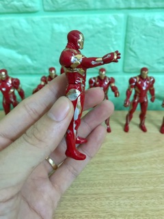 Mô hình người sắt iron man bằng sắt