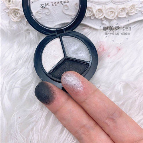 [Hàng mới về] Bảng phấn mắt màu xám / ánh kim lấp lánh trang điểm mắt khói phong cách sàn nhảy latin Âu Mỹ vỏ màu đen | BigBuy360 - bigbuy360.vn