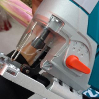 MÁY CƯA LỌNG GỖ SẮT TOTAL 800W MODEL: TS2081006
