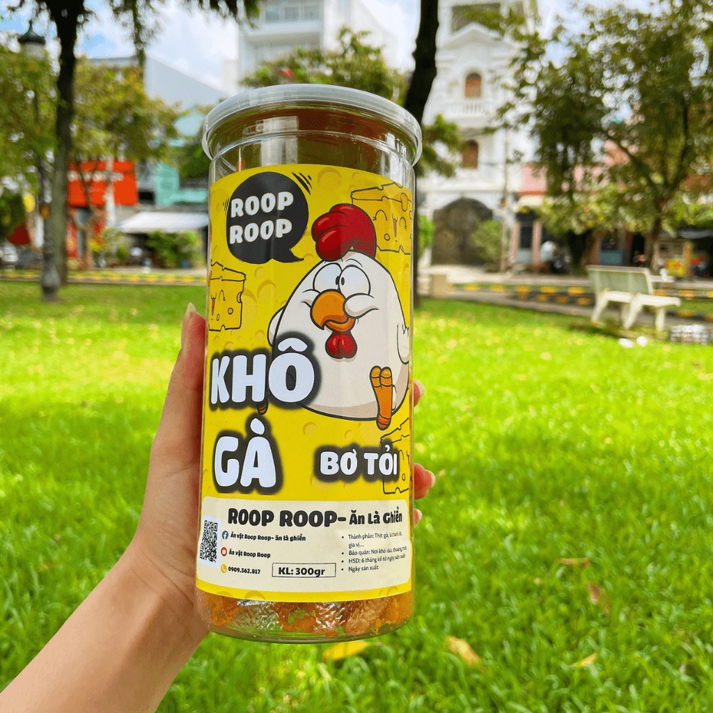 Khô gà xé bơ tỏi cay 300g ROOPROOP đồ ăn vặt Sài Gòn ngon rẻ an toàn vệ sinh | BigBuy360 - bigbuy360.vn
