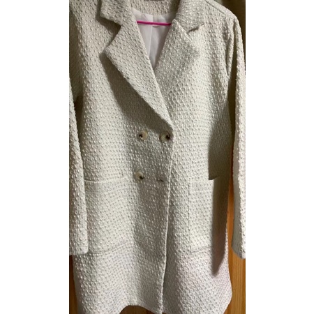 Áo khoác dạ tweed suông cổ vest dáng dài trắng đen