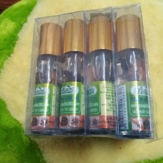 12 dầu sâm Green Herb Oil Thái Lan
