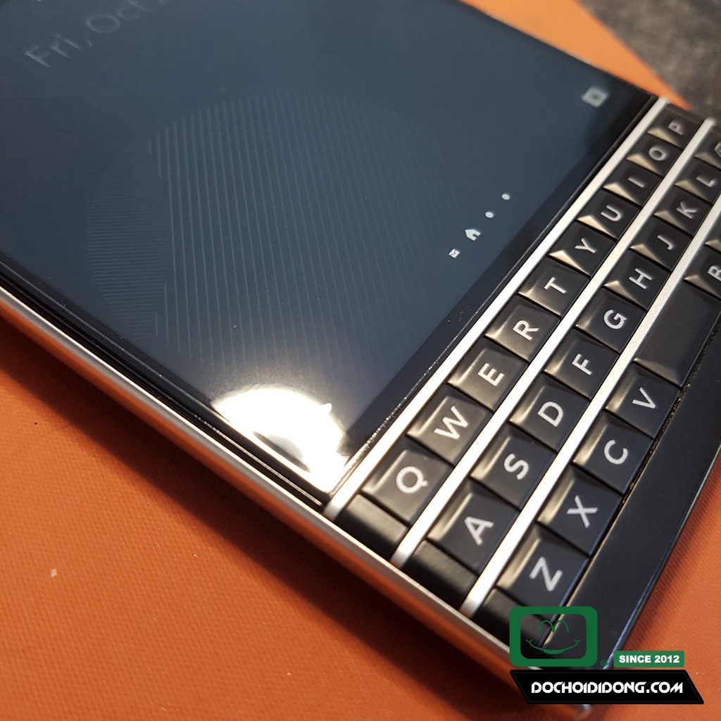 Miếng dán PPF Hydorgen BlackBerry Passport trong, nhám, đổi màu cao cấp
