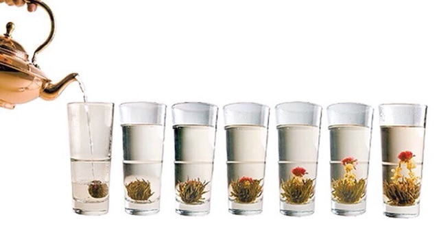 1 Ly Trà Hoa Viên Thần Ky, hàng Super VIP cho ngày tết