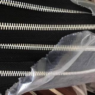 Khóa kéo 2 chiều YKK răng ngô
