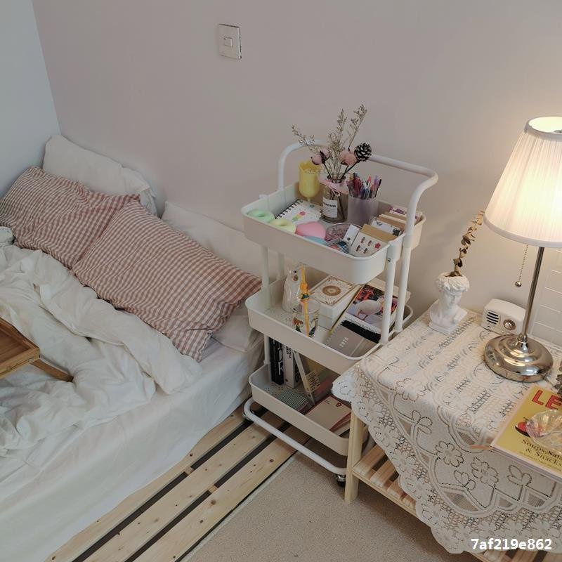 Kệ đa năng 3 tầng vintage có bánh xe di dộng trang trí phòng khách phòng ngủ góc học tập - Daisy.decor