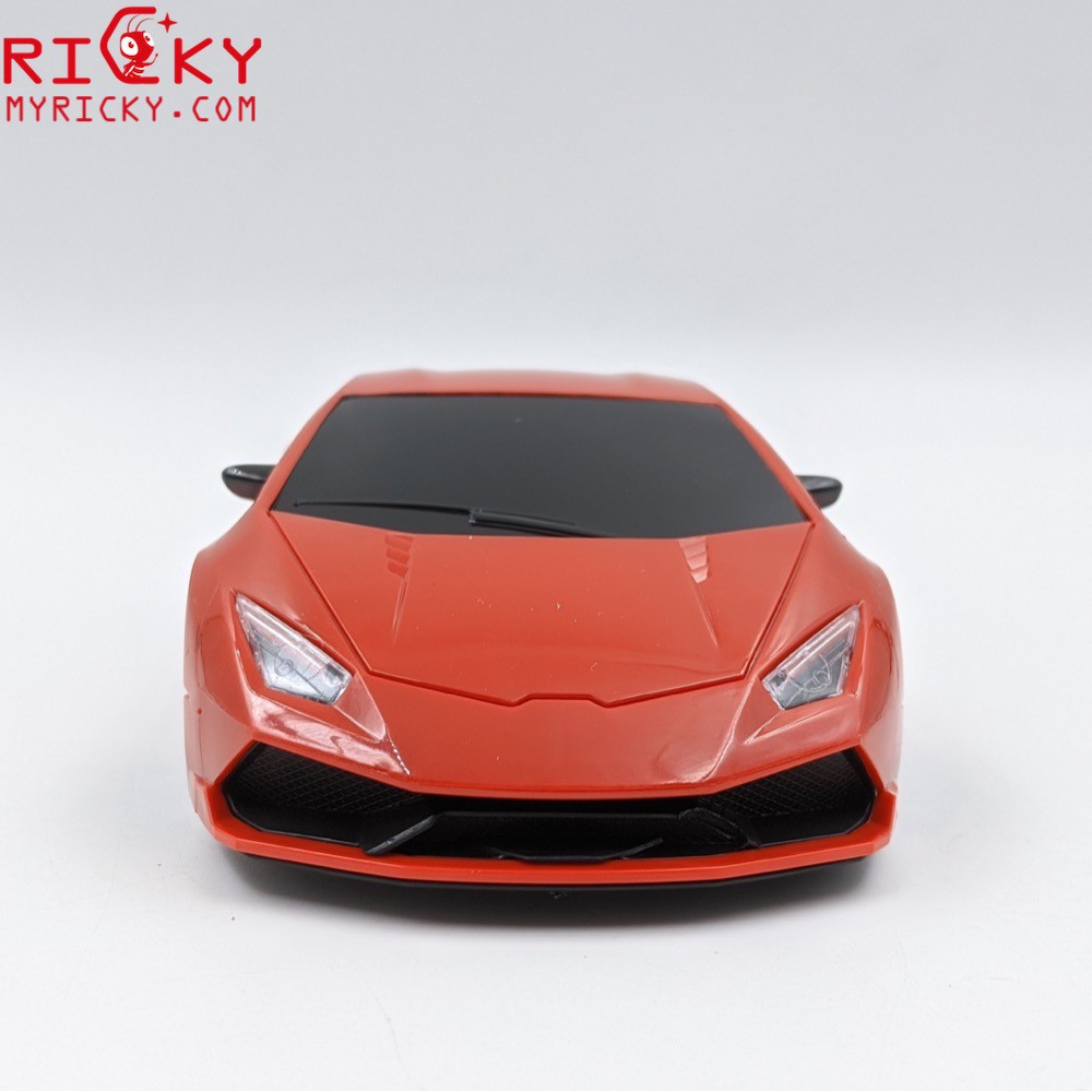 Siêu xe lambor điều khiển bằng vô lăng