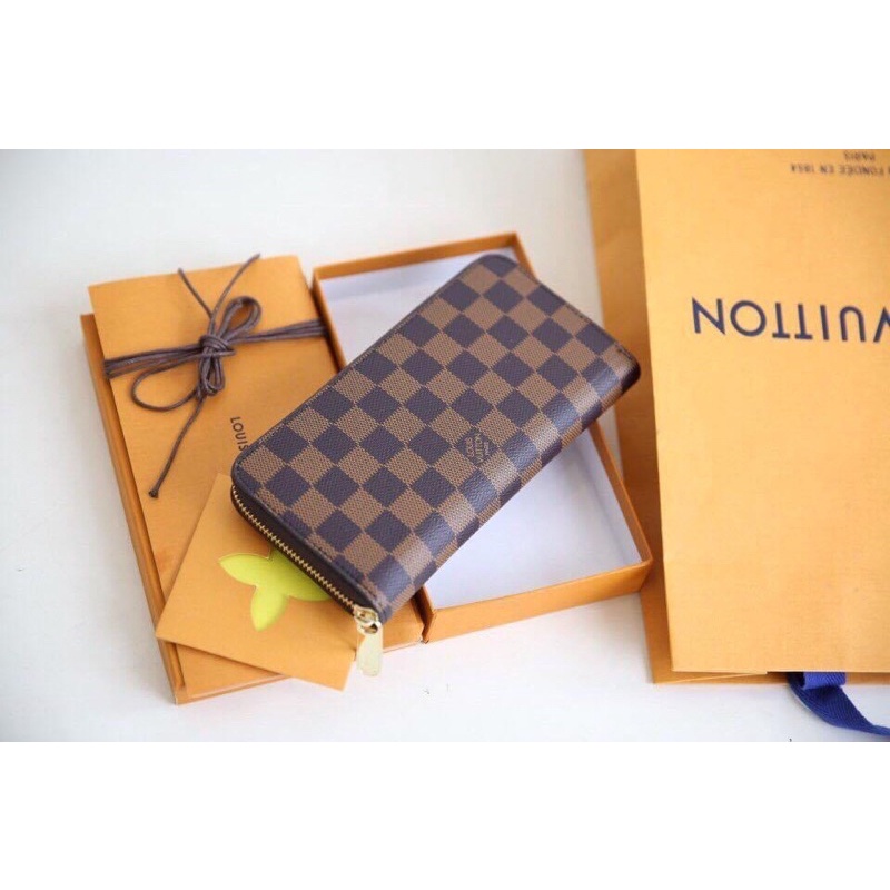 Ví cầm tay nam nữ Lv khoá kéo hàng Supper Fullbox