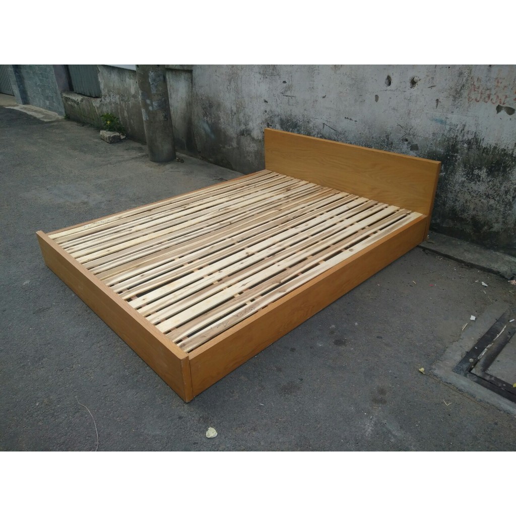 Cần bán giường gỗ 1m6 x 2m hàng tồn kho giá rẻ