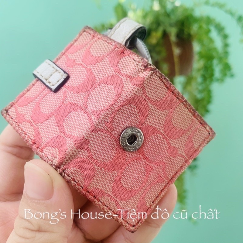 Móc khoá Coach chuẩn Auth màu hồng hàng si Japan