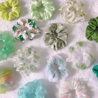 Buộc tóc scrunchies tone màu xanh lá