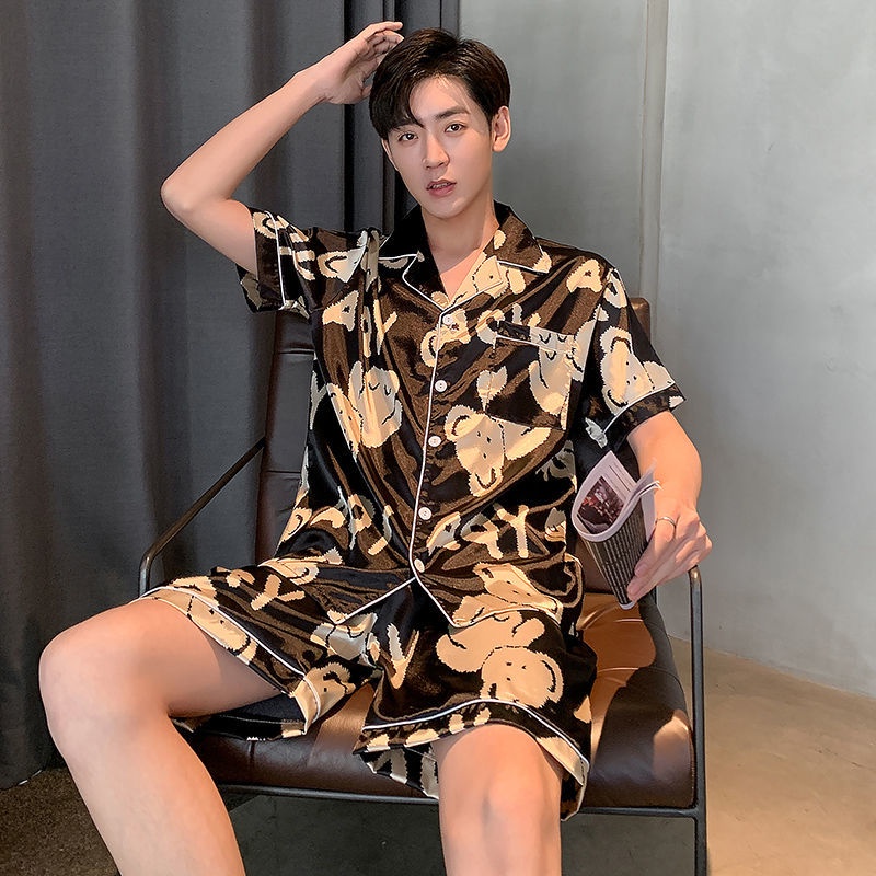 Bộ đồ ngủ tay ngắn vải lụa mỏng nhẹ in họa tiết hoạt hình dễ thương thời trang xuân hè dành cho nam