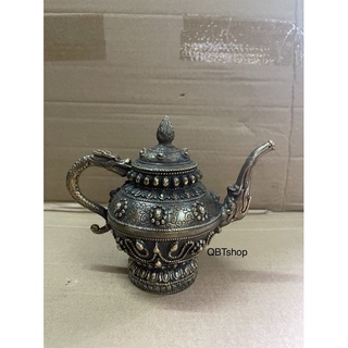 Ấm trà đồng hoa văn