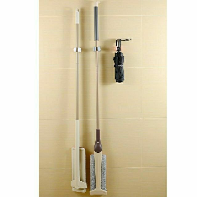 Móc kẹp chổi đa năng dán tường