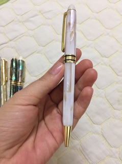 Bút Ngọc Trai