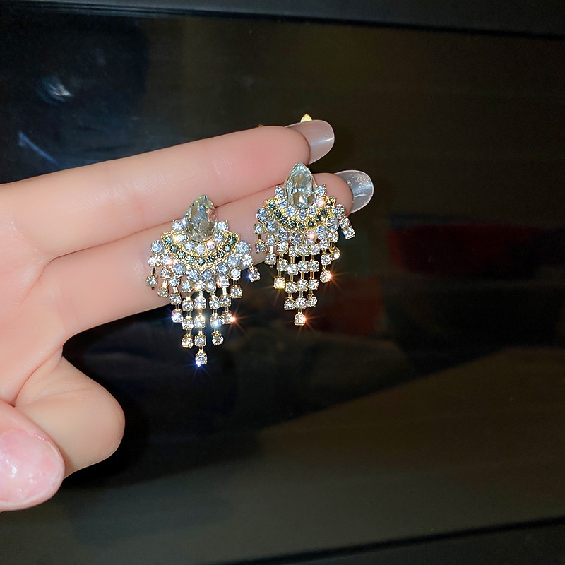 Bông Tai Mạ Bạc 925 Hình Giọt Nước Đính Đá Thời Trang Hàn Quốc Cho Nữ