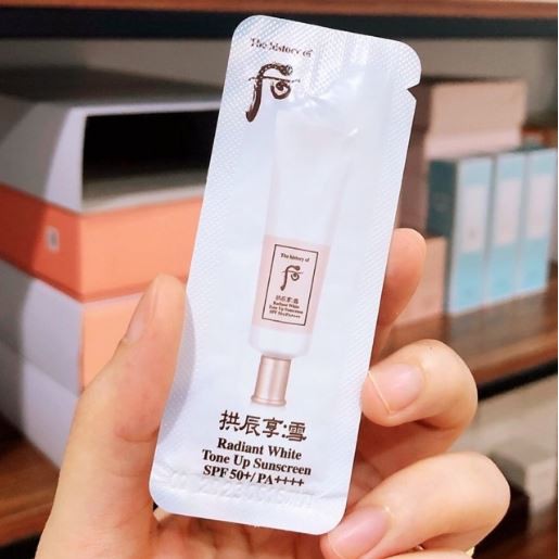 Combo 10 gói sample dùng thử kem chống nắng Whoo Radiant White Tone Up Sunscreen SPF50+/PA+++