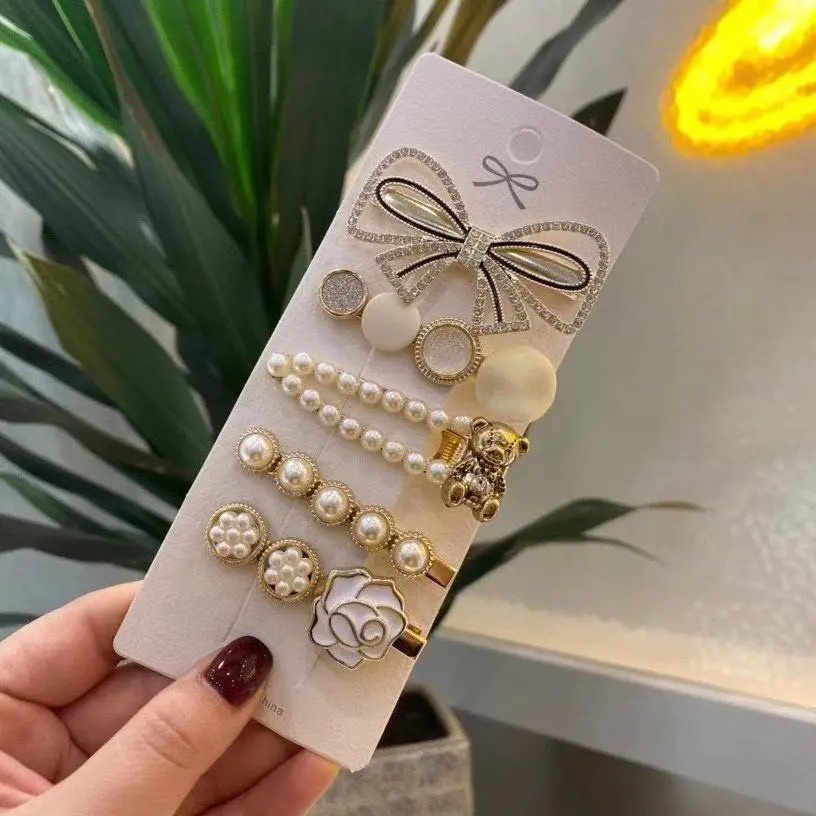 Siêu tiết kiệm - Combo 05 kẹp tóc chiếc bánh bèo tiểu thư ngọc trai nhân tạo TB592