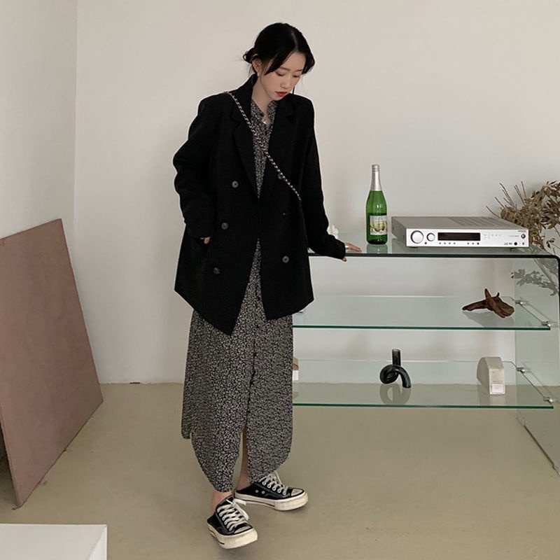 Áo khoác blazer tay dài đính nút oversized màu đen thời trang mùa thu cho nữ