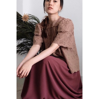 Chicka Chicka - Áo Lace midi top - Brown