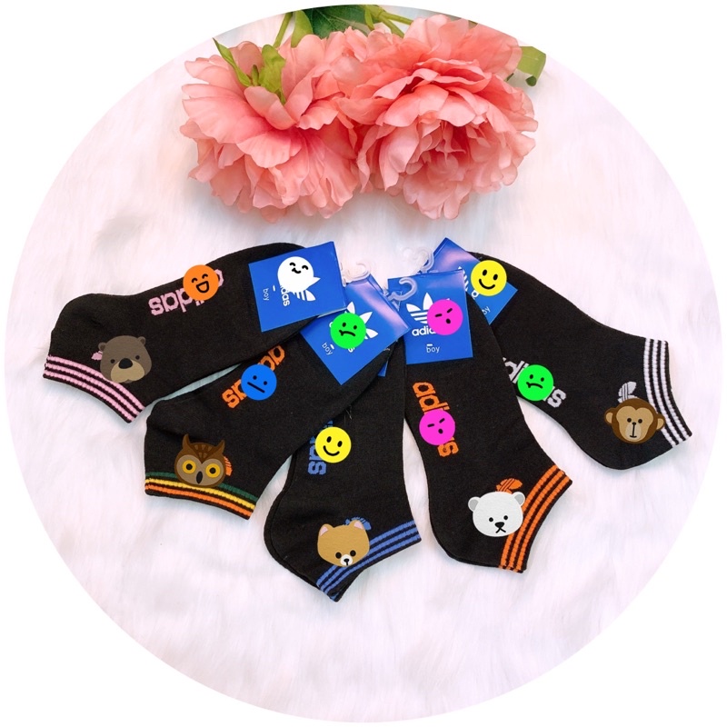 Tất cổ ngắn dáng unisex phù hợp cả nam, nữ, độ dày vừa phải thoáng mát