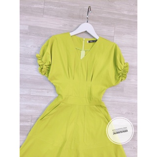Đầm xanh cốm ly eo có túi hông 2 bên