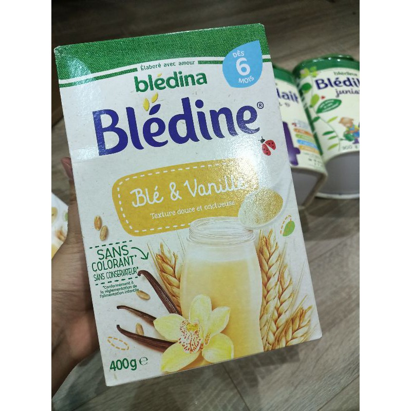 Bột lắc bledina