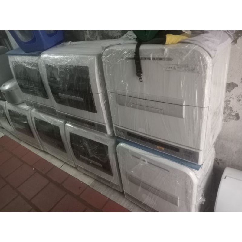 Máy rửa bát Panasonic TR7