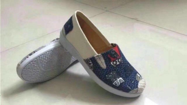 Giầy slip on hình cú dễ thương