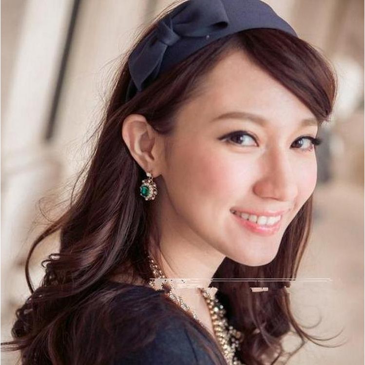 Bông tai cổ điển ngọc lục bảo hình vuông tinh thể sáng