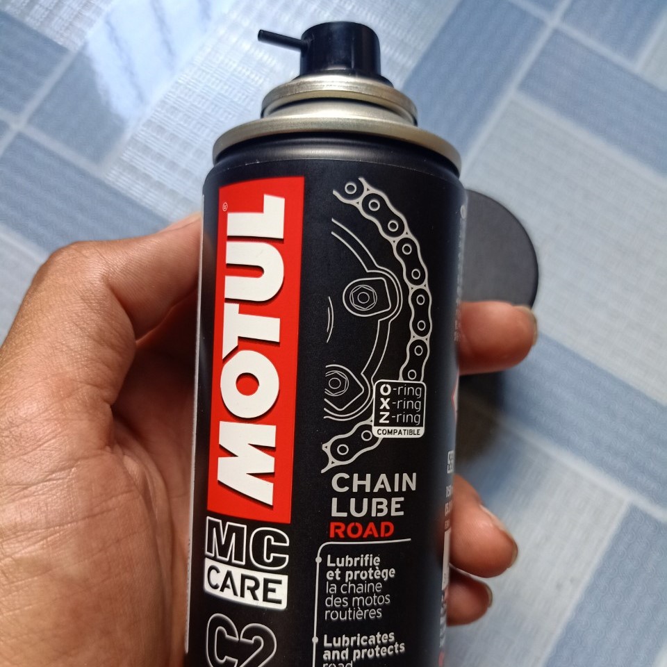 COMBO NHỚT MOTUL 7100 - 1L + XỊT SÊN MOTUL C2 - 150ML