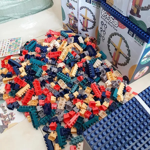 Bộ Đồ chơi xếp hình 520 chi tiết phát triển trí tuệ cho bé - Toy Kids Kingdom