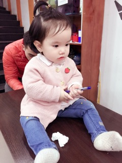 Huy hiệu cute  cho bé