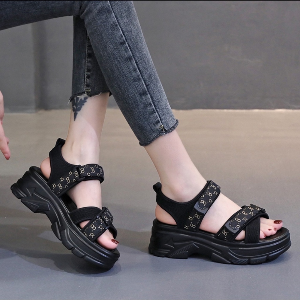 Dép quai hậu Sandal đế bánh mi quai dán SUDI SHOES SD071-D dành cho học sinh,người lớn đủ size đi học đi chơi du lịch