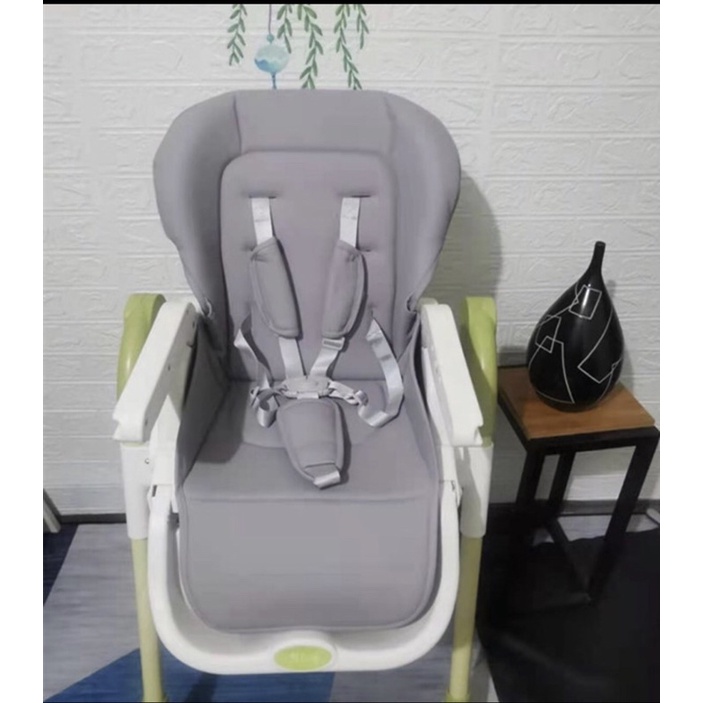 Đệm ghế ăn dặm umoo, mastela bằng da