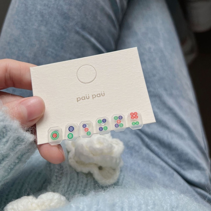 6 Khuyên Tai Hình Học May Mắn Phong Cách Vintage