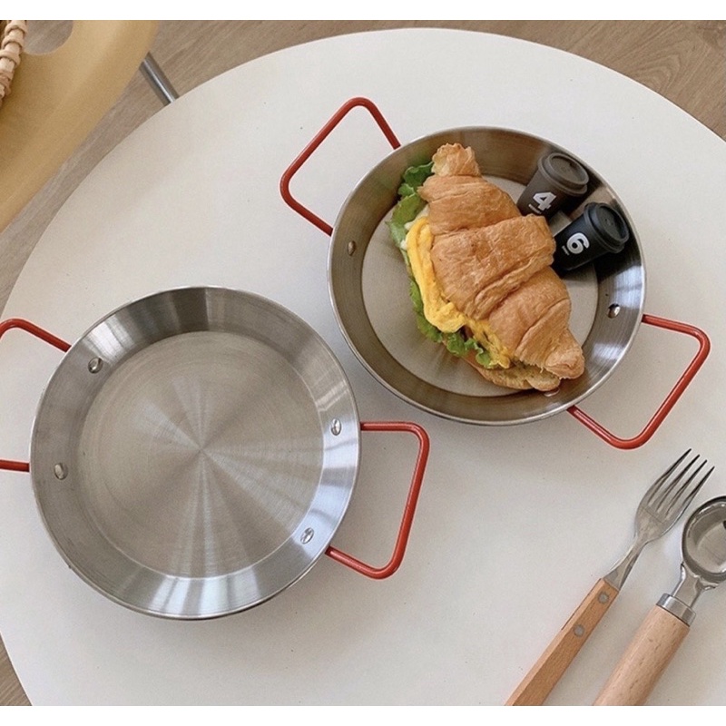 Chảo decor, ăn bánh mì, salad, mì Ý